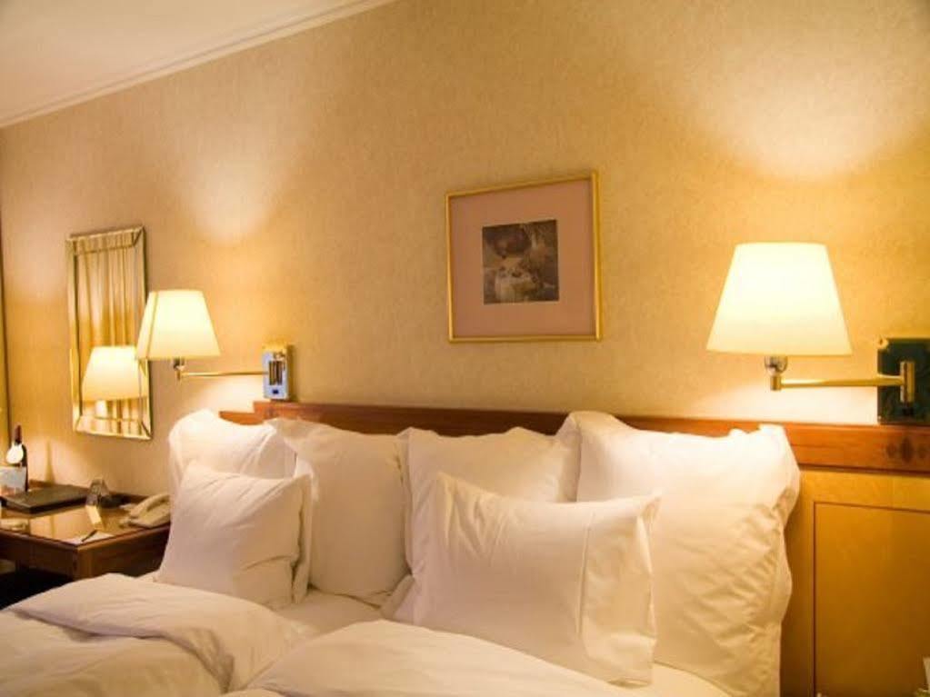 Hotel Sagar Castle Ratlam Екстер'єр фото